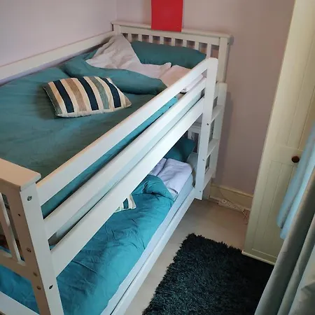 Budget Private Bedrooms W Dedicated Bath Mediacity, Mufc Salford Manchester Exterior photo