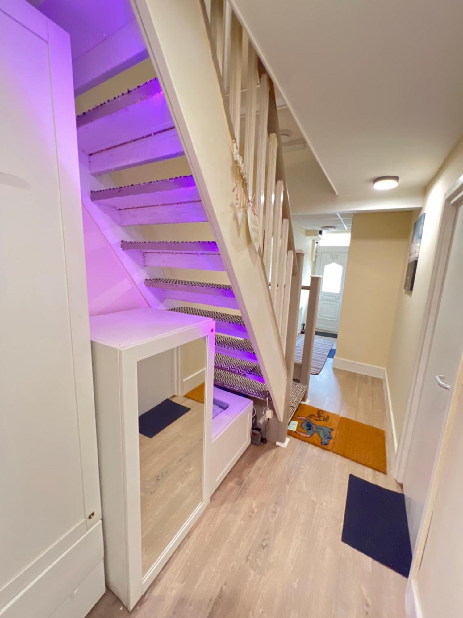 Budget Private Bedrooms W Dedicated Bath Mediacity, Mufc Salford * Manchester