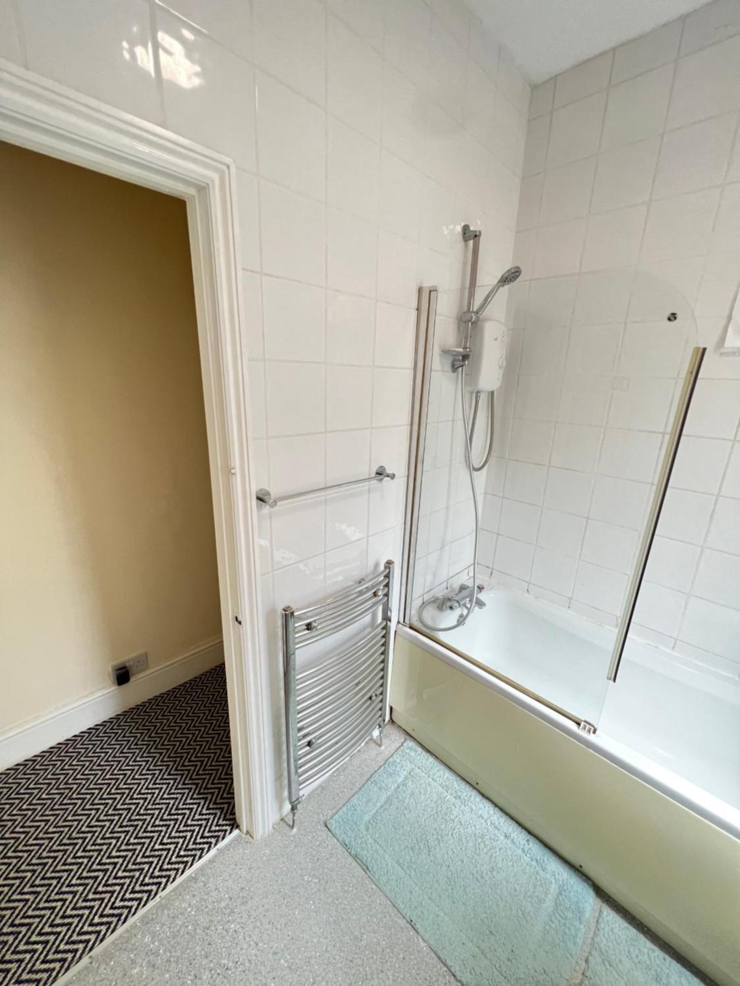 Budget Private Bedrooms W Dedicated Bath Mediacity, Mufc Salford *