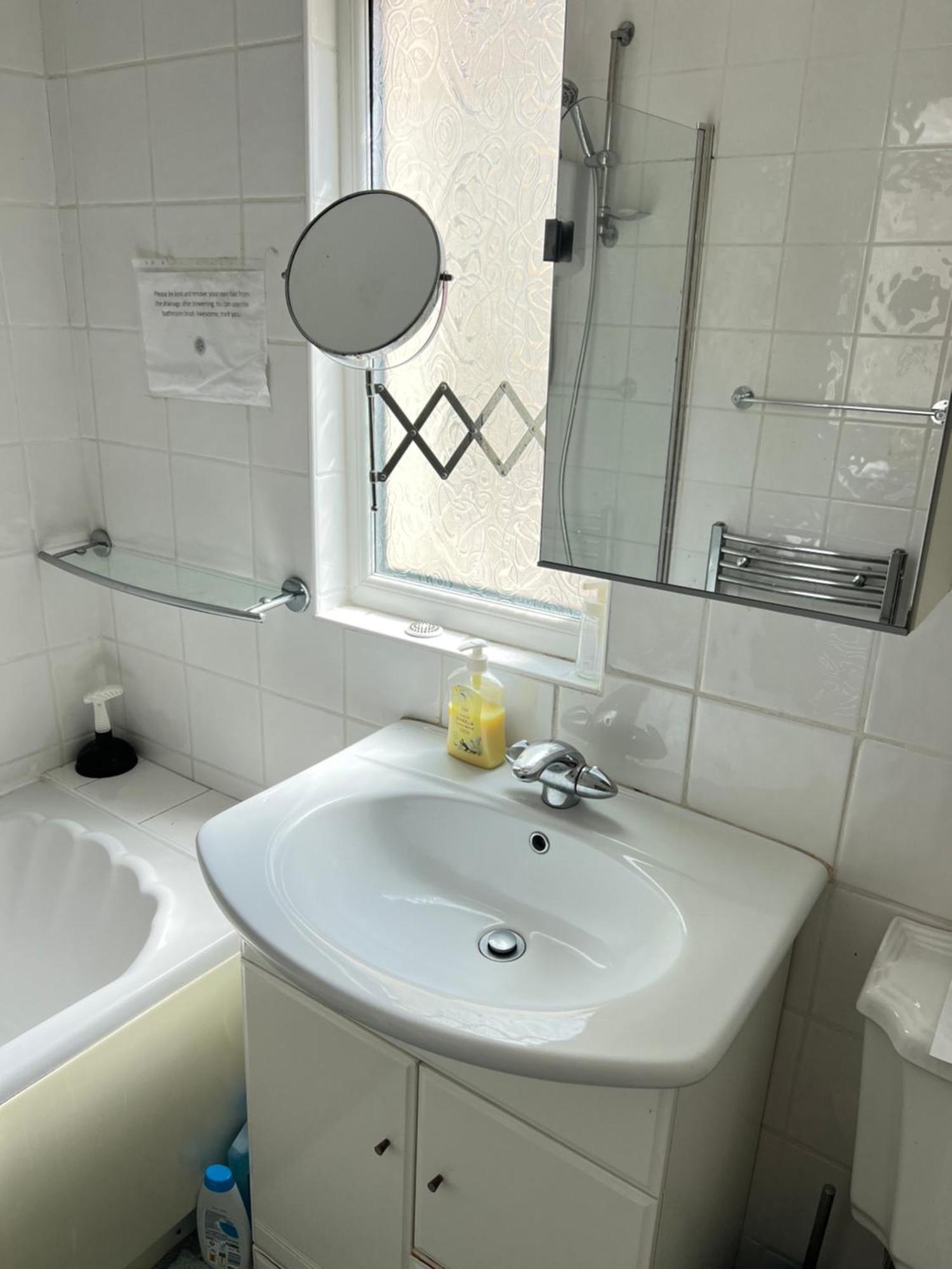 Budget Private Bedrooms W Dedicated Bath Mediacity, Mufc Salford * Манчестер